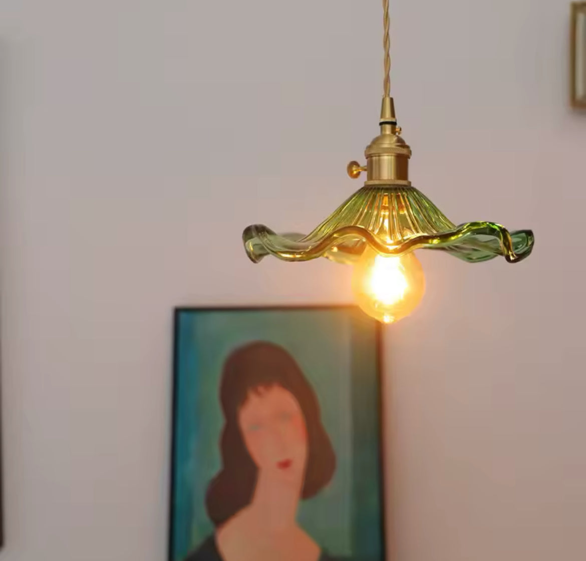 Stained glass pendant light, front picture