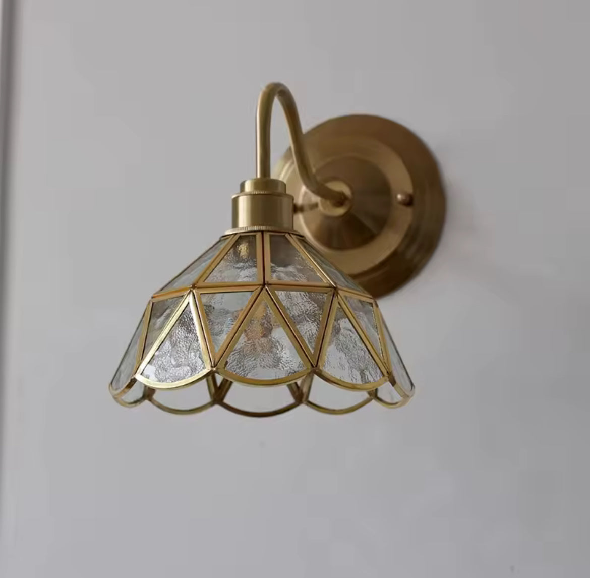 Stained glass wall light, front picture