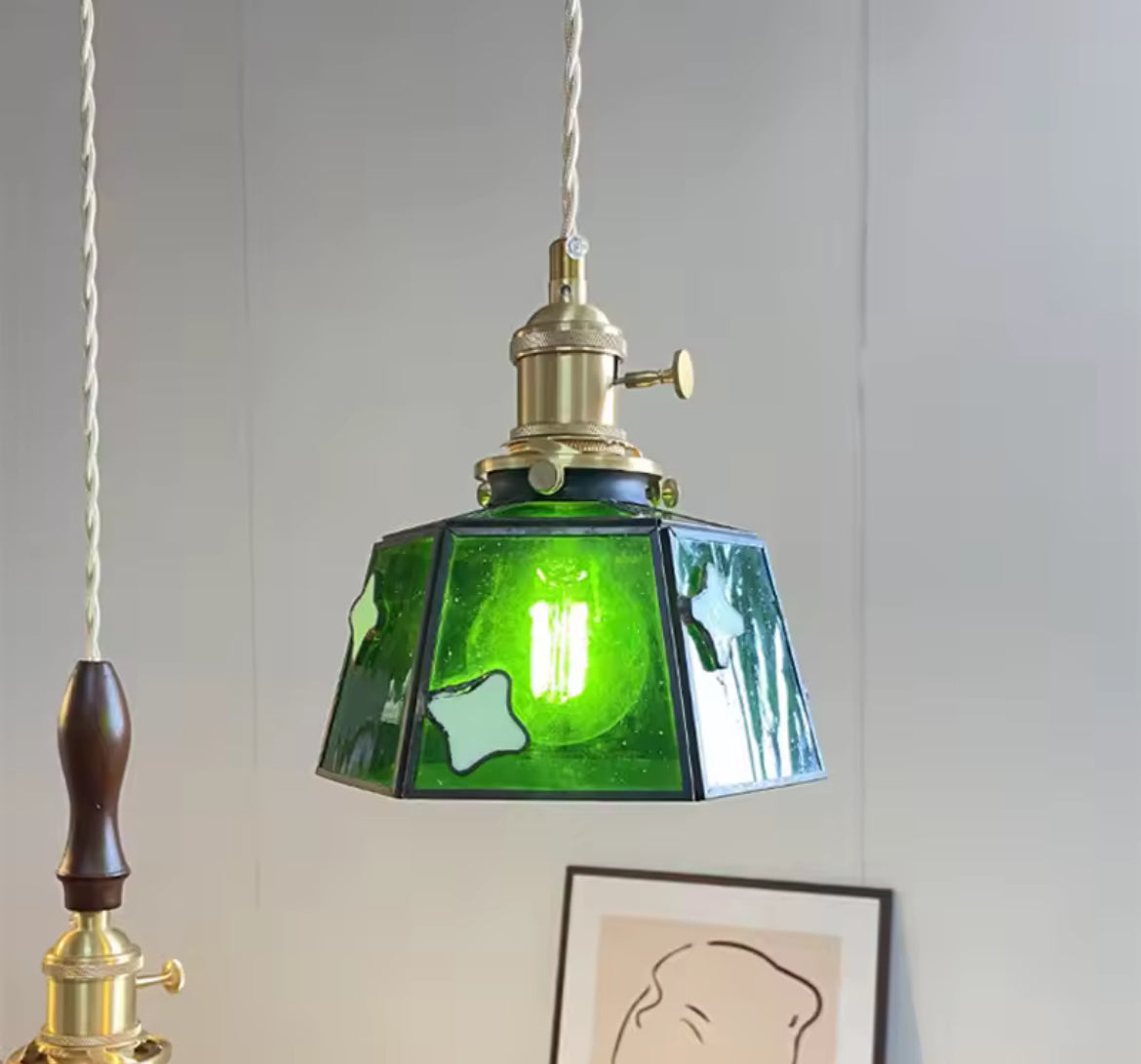 Stained glass pendant light, front picture