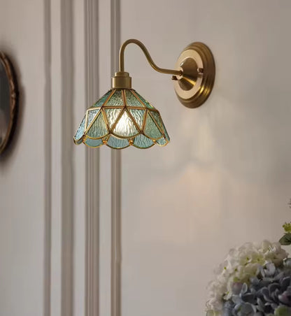 Stained glass wall light, side picture